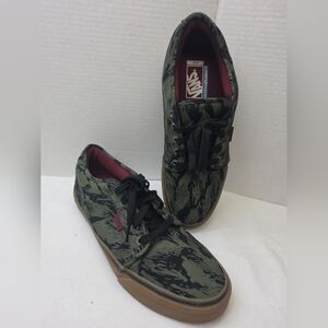 VANS Chukka Low Jungle Camo ultra  Cush Insole Size 11 Mens ultracush green